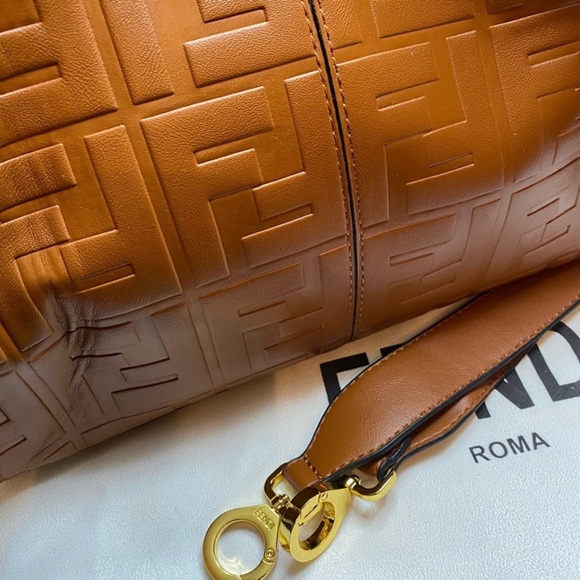 NEW LISTING!!!
Embossed Leather Shoulder Bag in Rich Tan - Picture 4 of 6